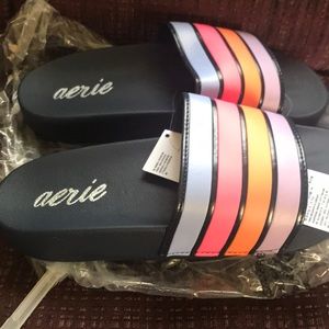 Aerie Pool Slide size 6 From American Eagle. NWT
